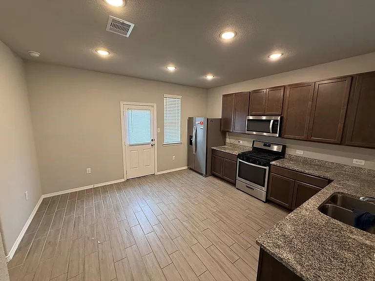20023 Tuft Canyon Ct — Photo 7