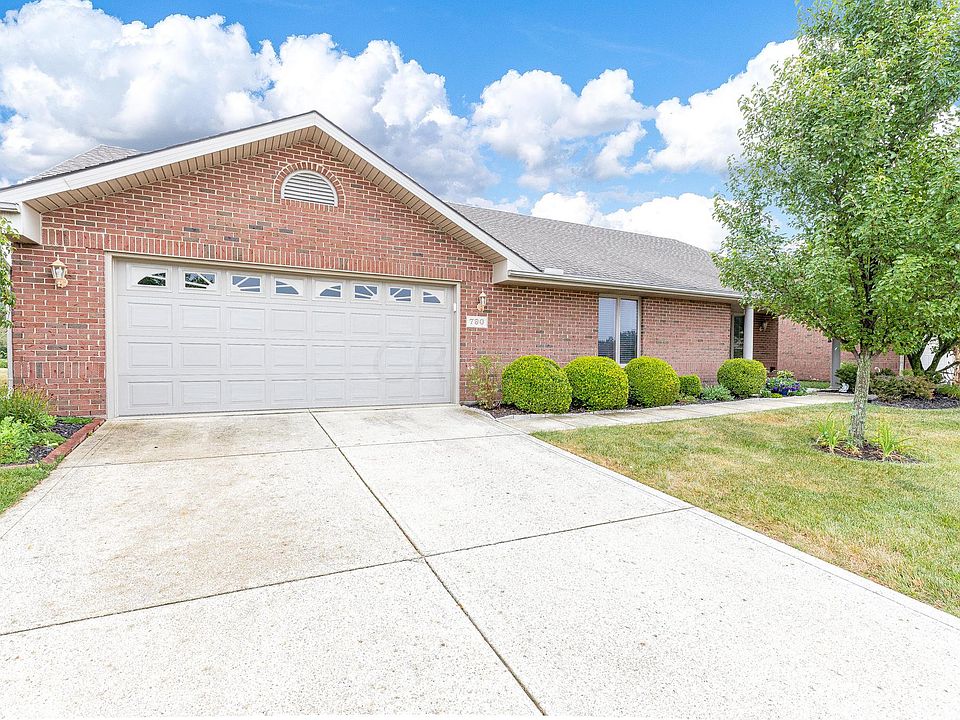 1st image of 790 Stonebrook Dr #790