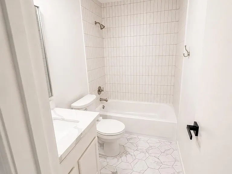 9227 Shaded Pines Dr — Photo 14
