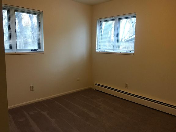 3rd image of 615 Douglas Ave APT H8