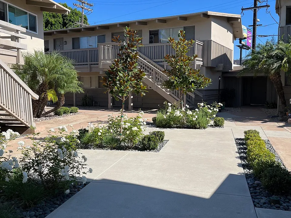 2758 Figueroa Blvd #22