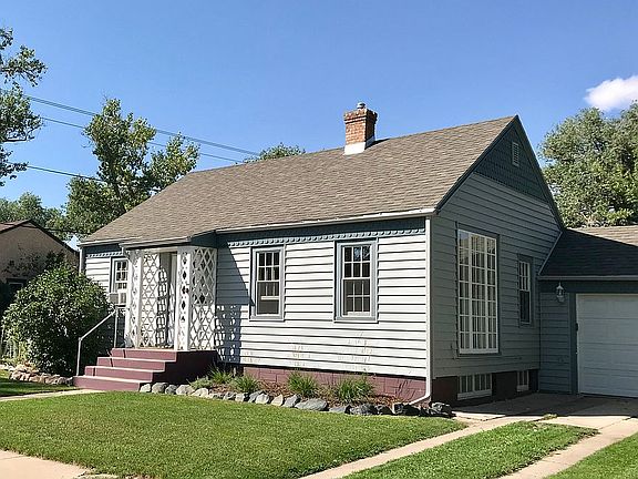 3rd image of 815 Ord St