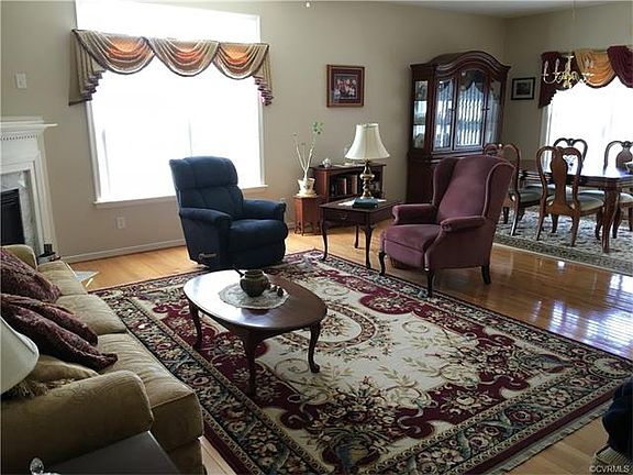 5th image of 920 Newsome Ct