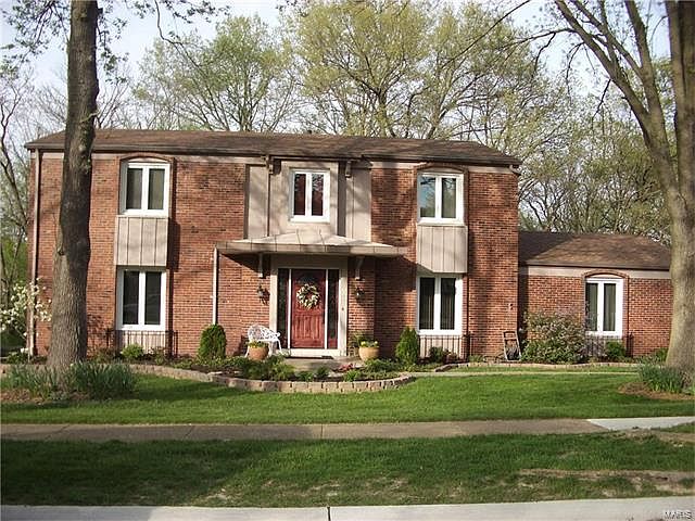 1st image of 808 Hollyridge Dr