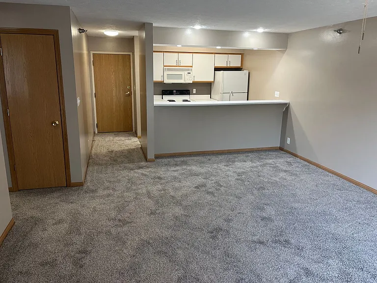 Deer Park Apartments — Photo 71