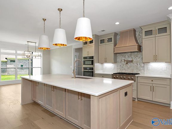 3rd image of 100 Twisted Cedar Cir