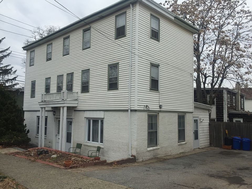 2nd image of 81 Tyrrell St