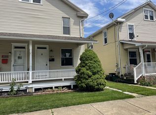 121 S Barbara St, Mount Joy, PA 17552