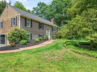 6 Mattakeesett Ln, Norwell, MA 02061