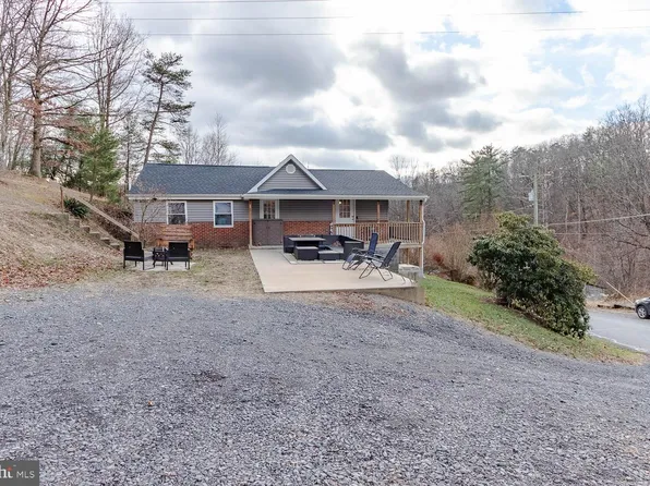 229 Dry Top Rd, Bellefonte, PA 16823