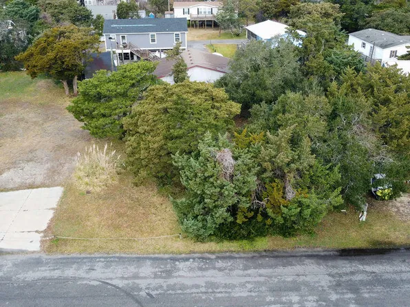 45 Sanddollar Road, Ocracoke, NC 27960