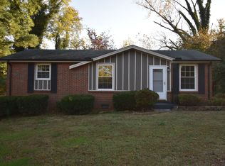 330 Crest Dr, Clarksville, TN 37043