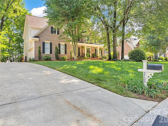 2nd image of 5709 Woodridge Ct NW