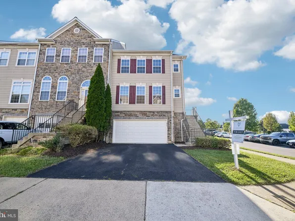 867 Stonefield Sq NE, Leesburg, VA 20176