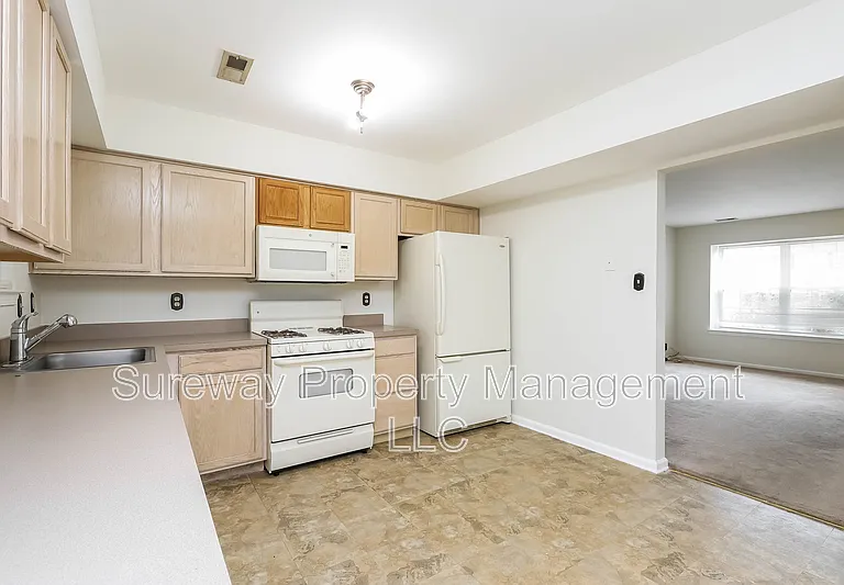 197 Lake Dr — Photo 8