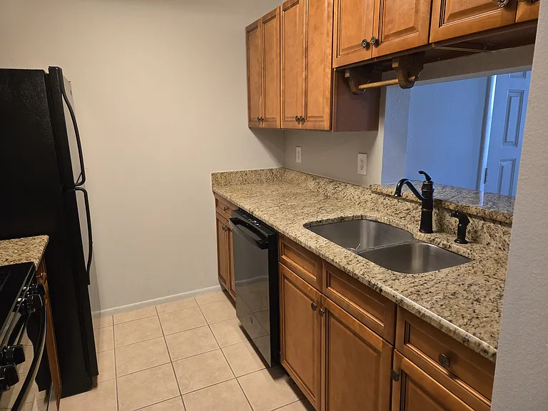 2049 San Marcos Dr SE #126 — Photo 6