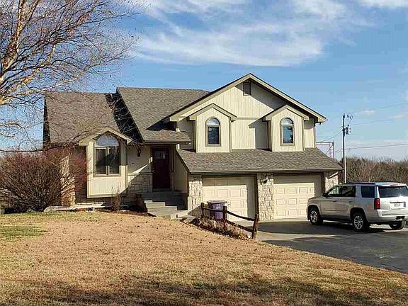 2nd image of 7513 Younkin Dr