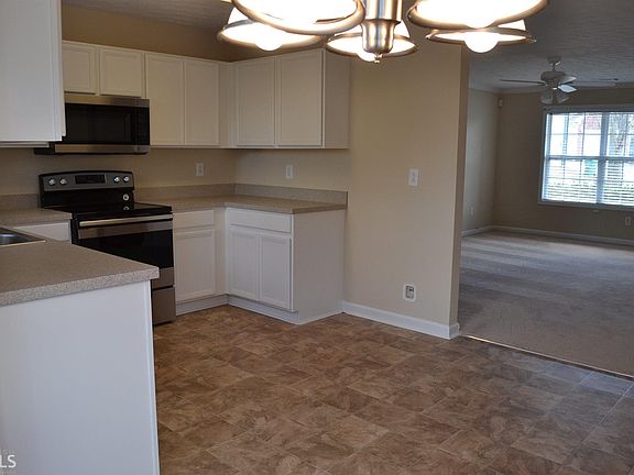 5th image of 6764 Fairfax Ct