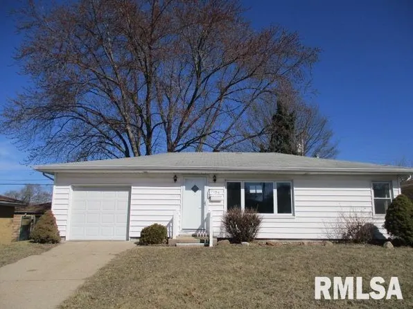 1105 Coolidge Ave, Pekin, IL 61554