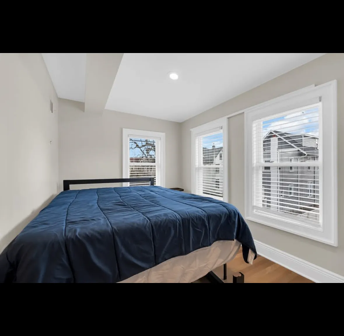 3 bed, 1500 sqft, $3,950 — Photo 3