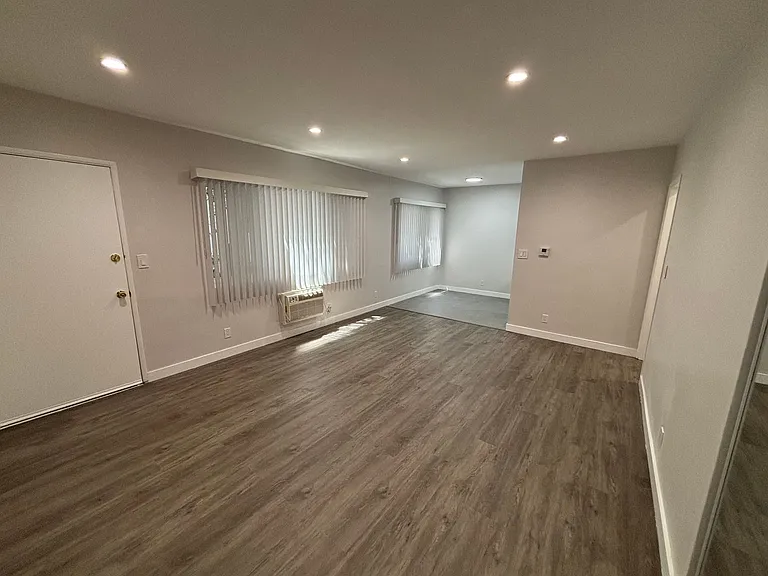 4540 Vista Del Monte Ave — Photo 6