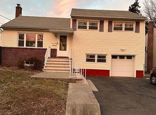 1933 William St, Union, NJ 07083