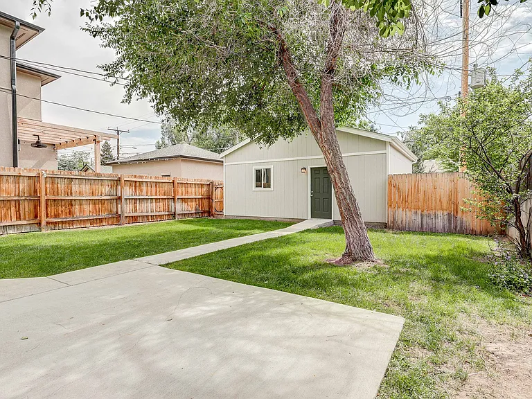 1420 S Clarkson St — Photo 6
