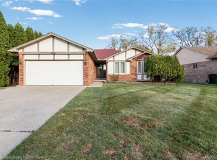 35272 Vito Dr, Sterling Heights, MI 48310