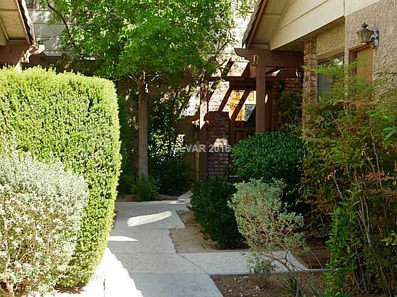 3rd image of 3264 Dayflower St #3