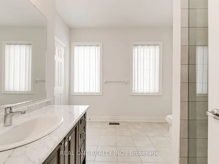 134 Goodwin Cres — Photo 37