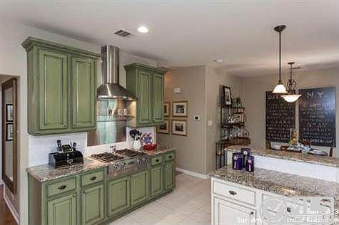 3rd image of 26419 Cuyahoga Cir