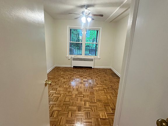 4th image of 4297 Martha Ave #1