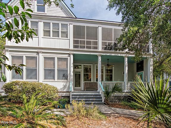 2nd image of 614 Ocracoke Way