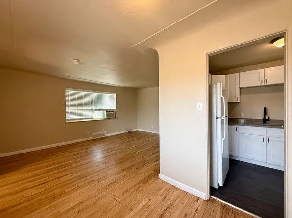 1920 Del Mar Pkwy, Aurora, CO 80010