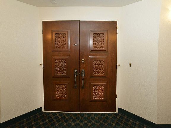 Home For Sale In Claridge