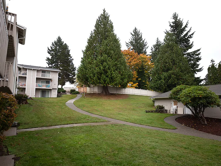 Schley Blvd — Photo 10