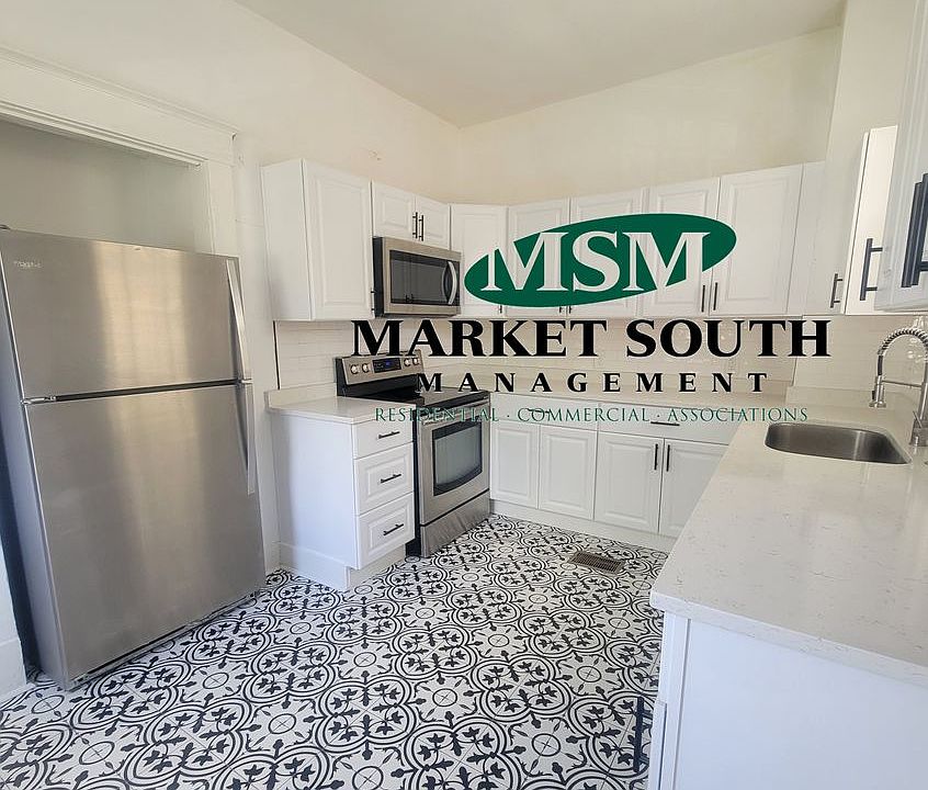 33 E 3 3 E 33rd St Savannah GA Zillow