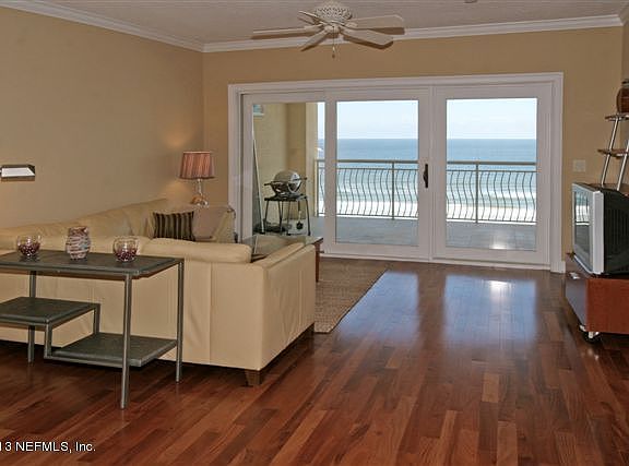 5th image of 917 1st Street N #603
