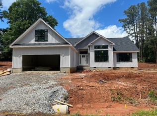 10 Lyman Lake Rd, Lyman, SC 29365