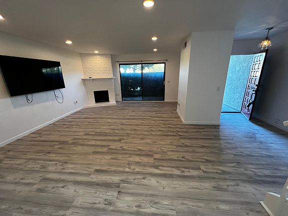 2nd image of 4327 Freedom Dr Unit 4