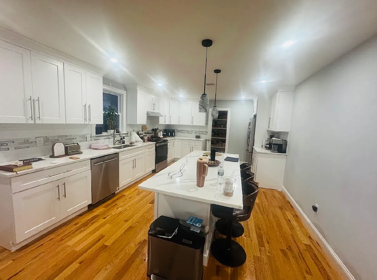 3 bed, $3,500 — Photo 2