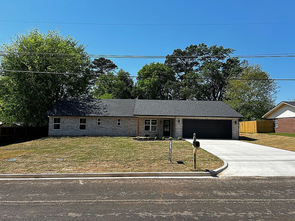 1st image of 218 McKinley Ln