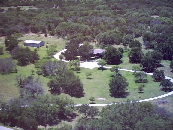 2nd image of 1183 County Road 2001