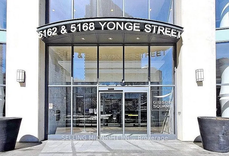 5162 Yonge St #Penthouse 301 — Photo 34