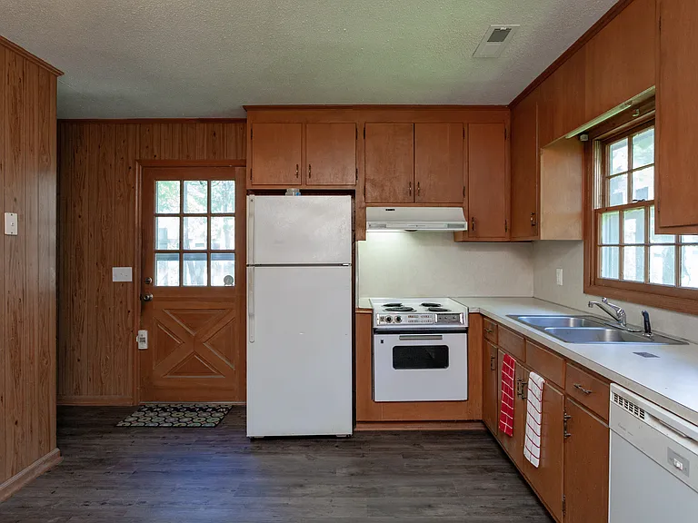 203 S Alston St — Photo 10