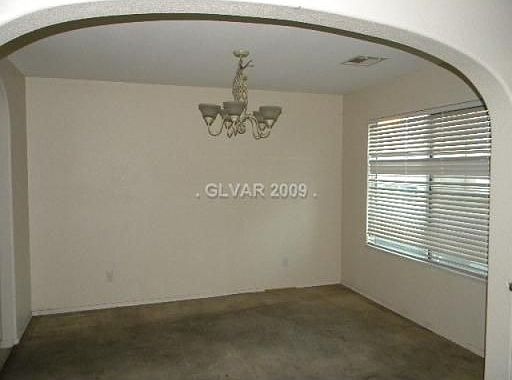 4th image of 5325 La Quinta Hills St