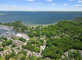 196 Beach St, North Kingstown, RI 02852