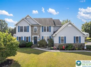 602 Chris Dr, Lenhartsville, PA 19534