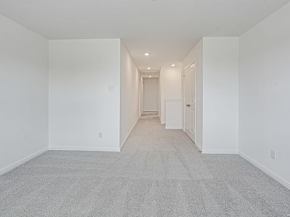 2nd image of 11719 Luckey Villa