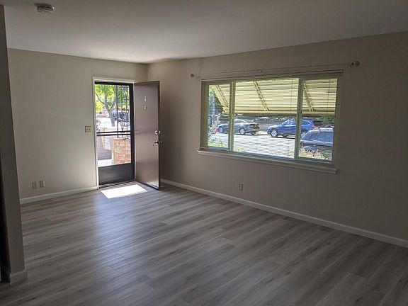 2nd image of 218 Avery Ln APT 1